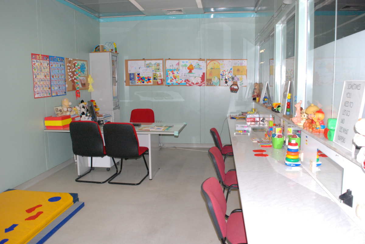 ДЕФЕКТОЛОШКА АМБУЛАНТА 2